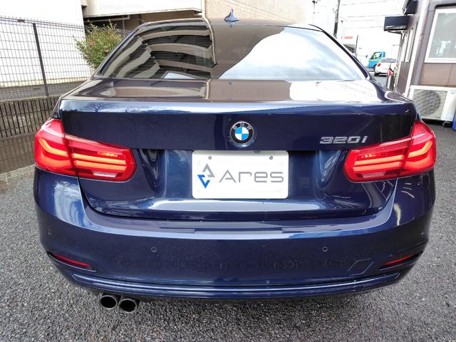 ３シリーズ ３２０ｉ　スポーツ　後期型　純正ナビ　バックカメラ　ＥＴＣ　インテリジェントセーフティ　アダプティブクルーズコントロール　ブラインドスポットモニター　ＬＥＤヘッドライト　パワーシート　　純正１７インチアルミホイール（13枚目）