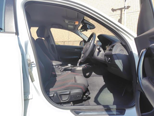 １シリーズ １１８ｄ　スポーツ　純正ナビ　バックカメラ　ＥＴＣ　インテリジェントセーフティ　クルーズコントロール　Ｂｌｕｅｔｏｏｔｈ　パーキングサポート　ＬＥＤヘッドライト　スマートキー　純正１６インチアルミホイール（50枚目）
