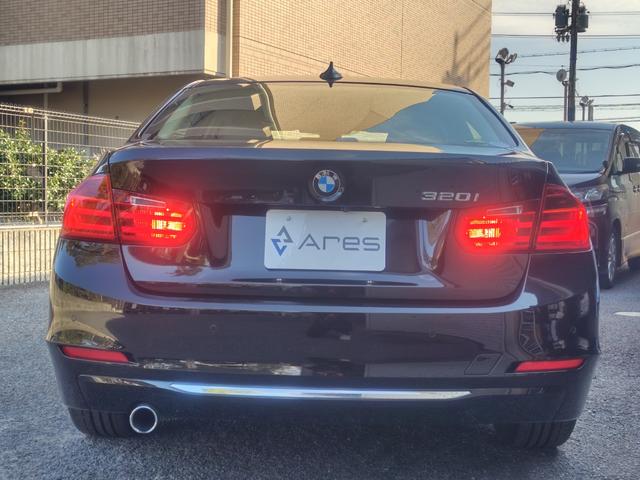 3シリーズ 320iラグジュアリー 純正ナビ バックカメラ ヒーター付きレザーパワーシート HIDヘッドライト スマートキー プッシュエンジンスタート 純正アルミホイール(15枚目)