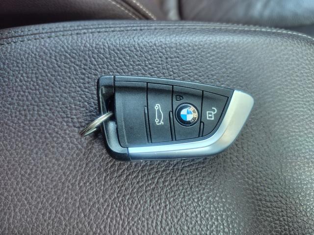 Ｘ１ ｘＤｒｉｖｅ　１８ｄ　ｘライン　純正ナビ　バックカメラ　ＥＴＣ　本革内装　ヒーター付きパワーシート　インテリジェントセーフティ　ＡＣＣ　Ｐサポート　電動リヤゲート　ＬＥＤヘッドライト　スマートキー　純正１８インチアルミホイール（41枚目）