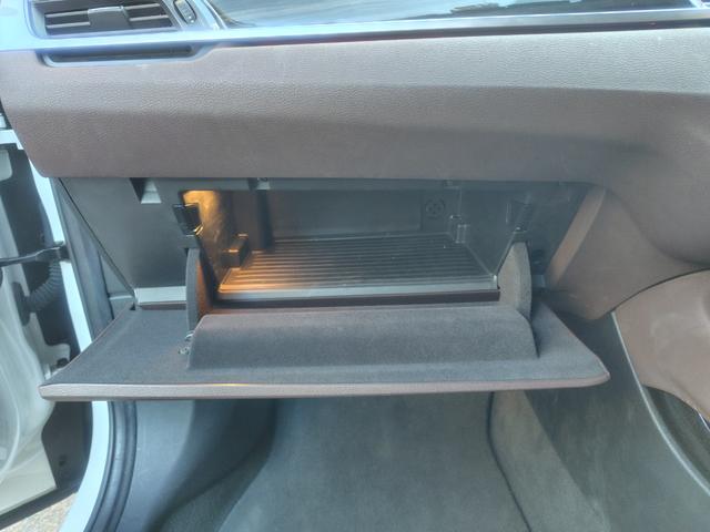 X1 xDrive 18d xライン ハイラインパッケージ 純正ナビ バックカメラ ミラー一体型ETC 本革内装 ヒーター付きパワーシート インテリジェントセーフティ パーキングサポート スマートキー 電動ハッチバック 純正18インチアルミホイール(62枚目)