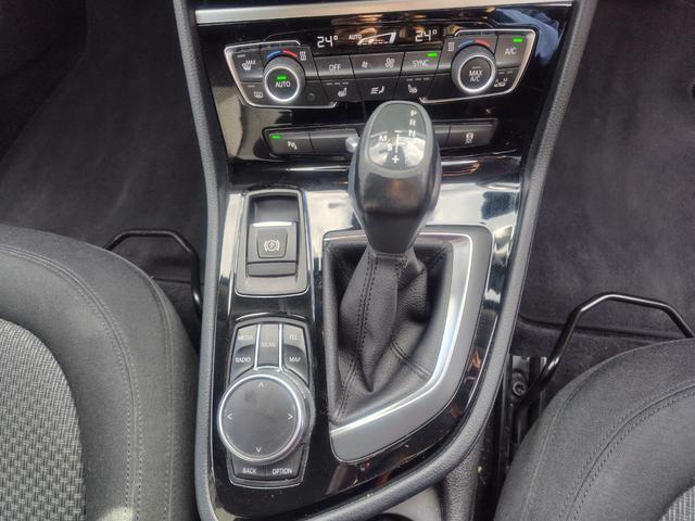 2シリーズ 218dグランツアラー 純正ナビ バックカメラ ミラー一体型ETC Bluetooth インテリジェントセーフティ パーキングサポート シートヒーター パワーバックドア 3列シート 純正16インチアルミホイール(37枚目)