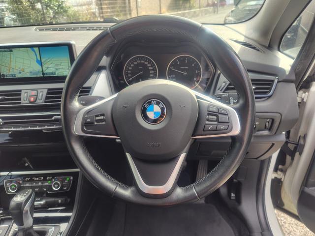 2シリーズ 218dグランツアラー 純正ナビ バックカメラ ミラー一体型ETC Bluetooth インテリジェントセーフティ パーキングサポート シートヒーター パワーバックドア 3列シート 純正16インチアルミホイール(42枚目)