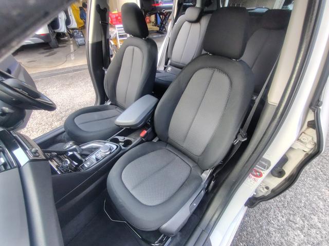 2シリーズ 218dグランツアラー 純正ナビ バックカメラ ミラー一体型ETC Bluetooth インテリジェントセーフティ パーキングサポート シートヒーター パワーバックドア 3列シート 純正16インチアルミホイール(61枚目)