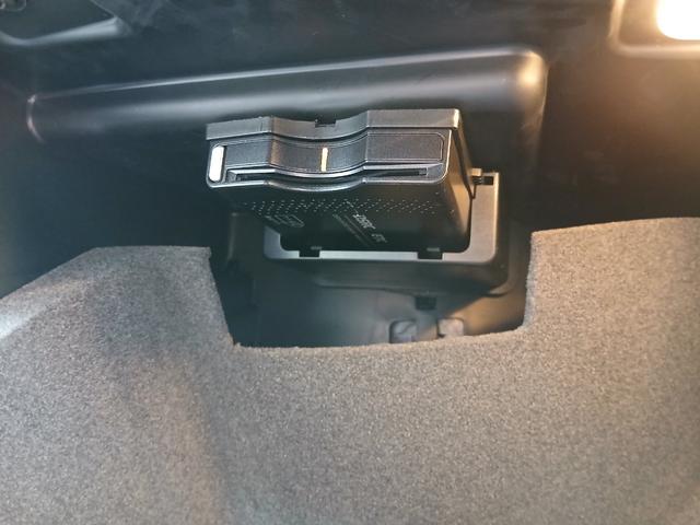 Aクラス A180 純正ナビ バックカメラ 地デジ ETC Bluetooth レーダーセーフティ クルーズコントロール ブラインドスポット パドルシフト 純正17インチアルミホイール HIDヘッドライト(62枚目)