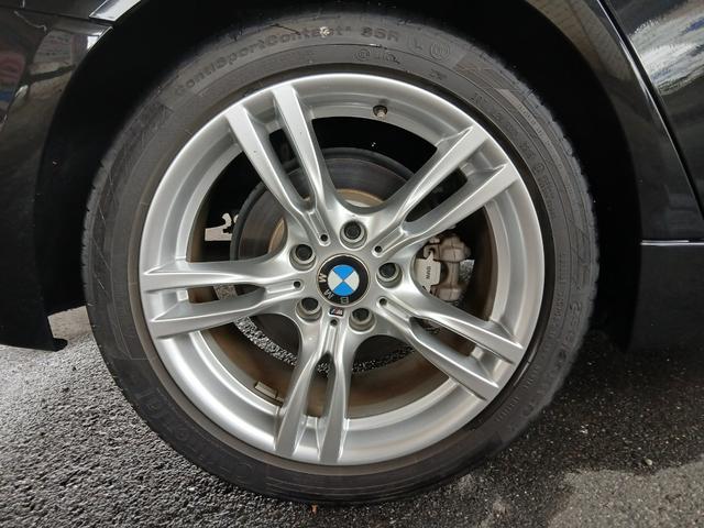 ３シリーズ ３２０ｉ　Ｍスポーツ　後期型　純正ナビ　バックカメラ　ＥＴＣ　パワーシート　インテリジェントセーフティ　アクティブクルーズコントロール　パドルシフト　ＬＥＤヘッドライト　スマートキー　純正１８インチアルミホイール（25枚目）
