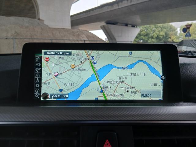 ３シリーズ ３２０ｉ　Ｍスポーツ　後期型　純正ナビ　バックカメラ　ＥＴＣ　パワーシート　インテリジェントセーフティ　アクティブクルーズコントロール　パドルシフト　ＬＥＤヘッドライト　スマートキー　純正１８インチアルミホイール（30枚目）