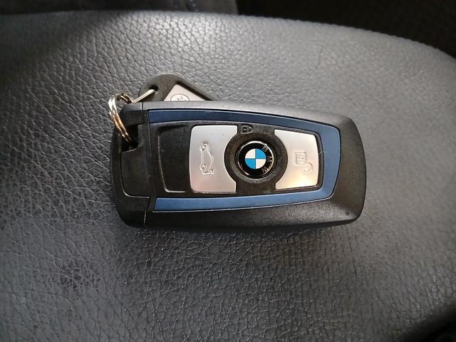 ３シリーズ ３２０ｉ　Ｍスポーツ　後期型　純正ナビ　バックカメラ　ＥＴＣ　パワーシート　インテリジェントセーフティ　アクティブクルーズコントロール　パドルシフト　ＬＥＤヘッドライト　スマートキー　純正１８インチアルミホイール（38枚目）