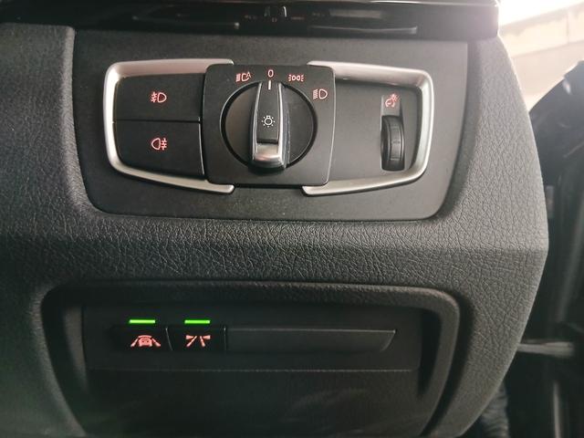 ３シリーズ ３２０ｉ　Ｍスポーツ　後期型　純正ナビ　バックカメラ　ＥＴＣ　パワーシート　インテリジェントセーフティ　アクティブクルーズコントロール　パドルシフト　ＬＥＤヘッドライト　スマートキー　純正１８インチアルミホイール（43枚目）