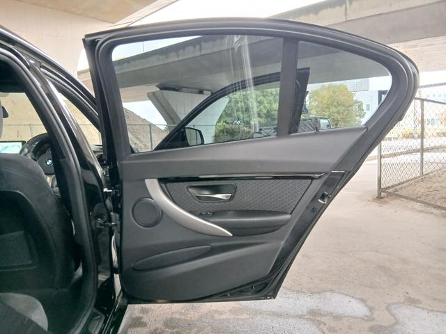 ３シリーズ ３２０ｉ　Ｍスポーツ　後期型　純正ナビ　バックカメラ　ＥＴＣ　パワーシート　インテリジェントセーフティ　アクティブクルーズコントロール　パドルシフト　ＬＥＤヘッドライト　スマートキー　純正１８インチアルミホイール（53枚目）