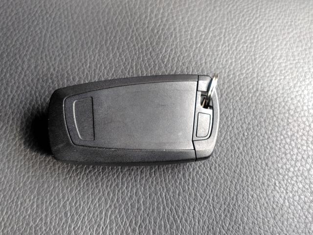 厳選されたＢＭＷ中古車が６０台ほど展示されております。