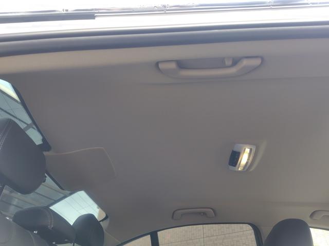 乗り心地と運転しやすさを重視したコックピットは、座った瞬間からドライバーの運転意欲をかき立てます！