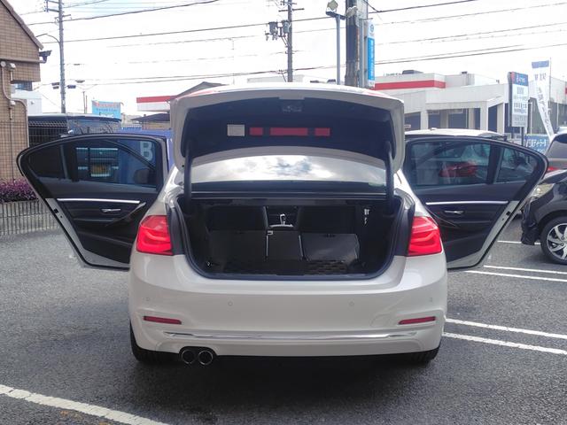 明るい環境でお時間も気にせずお車をご検討いただけます。