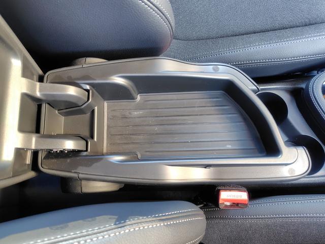 専門店ではアフターサービスも自信がございます！車検や修理はお得な金額となっております。鈑金やドレスアップのご要望も何なりとお申し付けくださいませ。