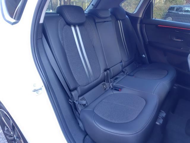 乗り心地と運転しやすさを重視したコックピットは、座った瞬間からドライバーの運転意欲をかき立てます！