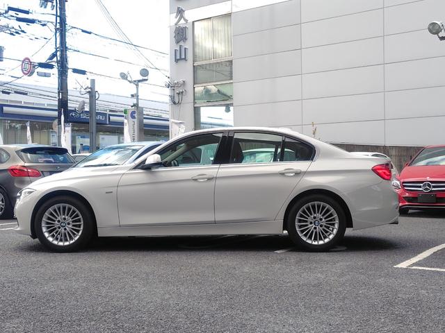 3シリーズ 320iラグジュアリー 後期型 純正ナビ バックカメラ ETC 本革内装 ヒーター付きパワーシート インテリジェントセーフティ アクティブクルーズコントロール レーンチェンジウォーニング LEDライト 純正アルミホイール(17枚目)