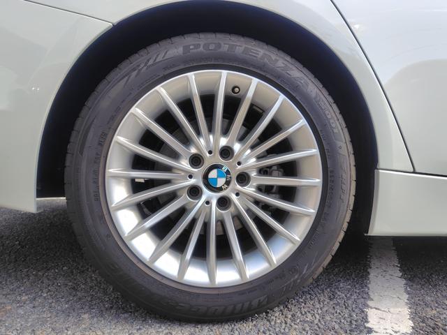 3シリーズ 320iラグジュアリー 後期型 純正ナビ バックカメラ ETC 本革内装 ヒーター付きパワーシート インテリジェントセーフティ アクティブクルーズコントロール レーンチェンジウォーニング LEDライト 純正アルミホイール(25枚目)