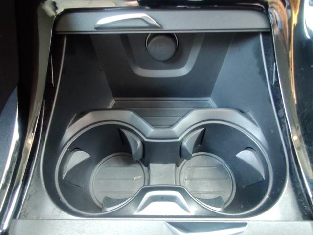 Ｘ１ ｘＤｒｉｖｅ　２０ｉ　ｘライン　純正ナビ　バックカメラ　ミラー一体型ＥＴＣ　Ｂｌｕｅｔｏｏｔｈ　インテリジェントセーフティ　パーキングサポート　電動リヤゲート　スマートキー　ＬＥＤヘッドライト　純正１８インチアルミホイール（36枚目）