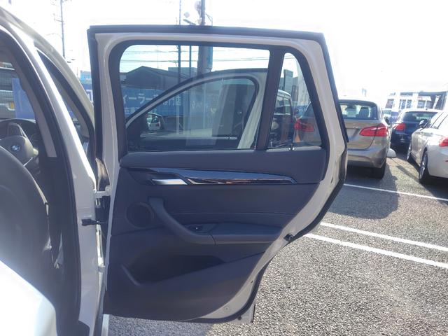 Ｘ１ ｘＤｒｉｖｅ　２０ｉ　ｘライン　純正ナビ　バックカメラ　ミラー一体型ＥＴＣ　Ｂｌｕｅｔｏｏｔｈ　インテリジェントセーフティ　パーキングサポート　電動リヤゲート　スマートキー　ＬＥＤヘッドライト　純正１８インチアルミホイール（60枚目）