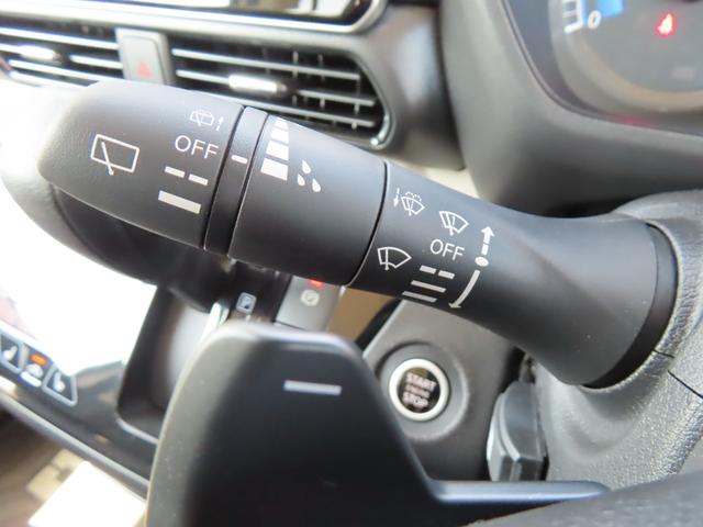 デリカミニ Ｔ　プレミアム　ターボ　４ＷＤ　純正９型ディスプレイオーディオ　ＥＴＣ　前後ドライブレコーダー　両側パワースライドドア　デジタルインナーミラー　シートヒーター　革巻きステアリング　純正１５ＡＷ　電動Ｐブレーキ（18枚目）