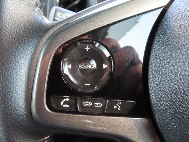 Ｎ－ＷＧＮカスタム Ｌ・ターボ　純正インターナビ　バックモニター　ＥＴＣ　ＬＥＤオートライト　フォグランプ　純正黒１５ＡＷ　革巻きステアリング　合皮レザーシート　シートヒーター　ホンダセンシング　アダプティブクルーズ　障害物センサー（17枚目）