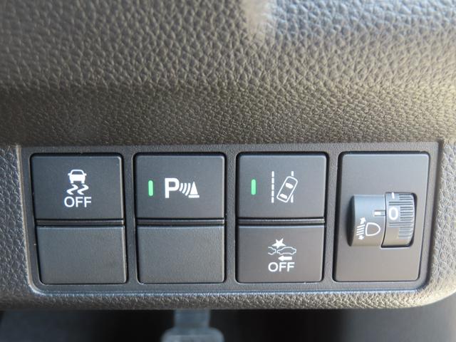 Ｎ－ＷＧＮカスタム Ｌ・ターボ　純正インターナビ　バックモニター　ＥＴＣ　ＬＥＤオートライト　フォグランプ　純正黒１５ＡＷ　革巻きステアリング　合皮レザーシート　シートヒーター　ホンダセンシング　アダプティブクルーズ　障害物センサー（25枚目）