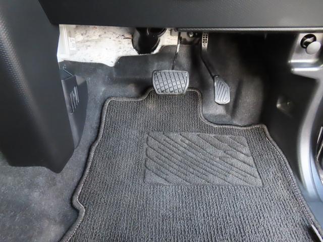 タント ファンクロスターボ　純正１０型メモリーナビ　全方位モニター　ナビ連動ドライブレコーダー　ＥＴＣ　両側パワースライド　ＬＥＤオートライト　フォグ　純正１５ＡＷ　革巻きステアリング　シートヒーター　スマアシ　障害物センサー（29枚目）