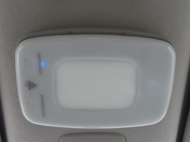 職人によるボディコーティング施工可能です。　見違えるほど綺麗になりますのでお勧めです！　軽自動車４７，８００円　乗用車Ｓサイズ５４，８００円　乗用車Ｍサイズ６３，８００円　乗用車Ｌサイズ７９，８００円