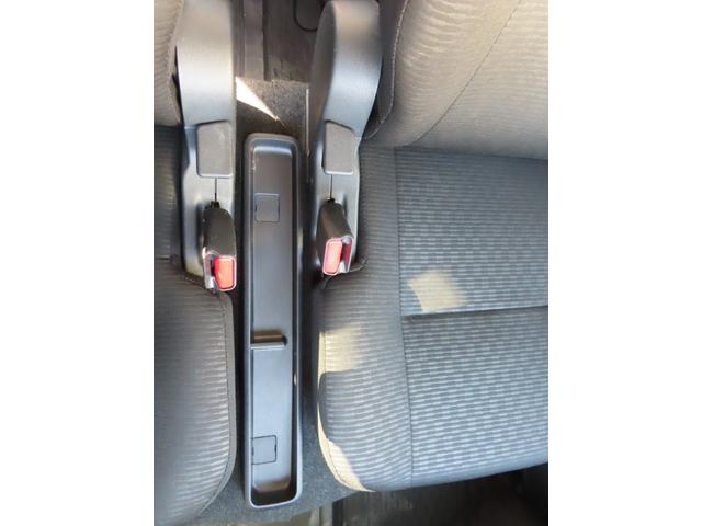 ハイゼットカーゴ クルーズ　アイドリングストップ　ＥＴＣ　両側スライドドア　ＬＥＤオートライト　フルフラットシート　ラバーマット　バイザー　スマートキー　ＡＢＳ　スマートアシスト　障害物センサー　オートハイビーム　電格ミラー（32枚目）