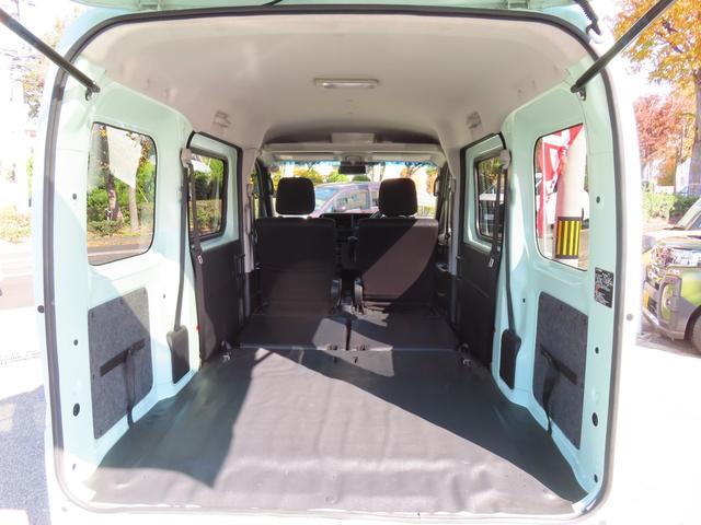 ハイゼットカーゴ クルーズ　アイドリングストップ　ＥＴＣ　両側スライドドア　ＬＥＤオートライト　フルフラットシート　ラバーマット　バイザー　スマートキー　ＡＢＳ　スマートアシスト　障害物センサー　オートハイビーム　電格ミラー（42枚目）