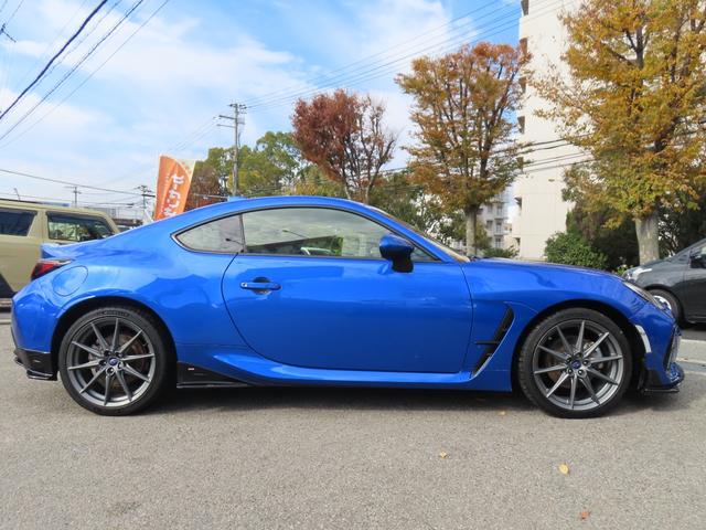 ＢＲＺ Ｓ　６速ミッション　ＳＴＩエアロパーツ　純正９型メモリーナビ　バックモニター　ドライブレコーダー　ＥＴＣ　ＬＥＤオートライト　純正１８ＡＷ　ＳＴＩシフトノブ　ハーフレザーシート　シートヒーター（7枚目）