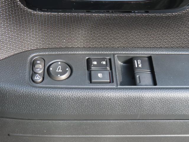 N-VAN+スタイル ファン・ターボホンダセンシング 4WD 社外ディスプレイオーディオ Bluetoorh バックモニター 前後ドラレコ ETC LEDオートライト LEDフォグ OPグリル OPエンブレム OPドアミラーカバー アダプティブクルーズ(27枚目)