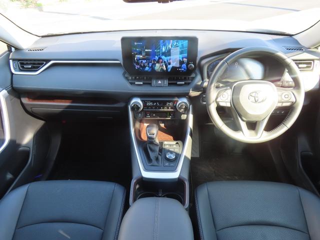 RAV4 純正10.5型ナビ 全方位カメラ ETC2.0 パワーシート パワーバックドア ハンドルヒーター シートヒーター シートクーラー クルコン 純正19AW Pセンサー 革巻ステアリング サンルーフ(2枚目)