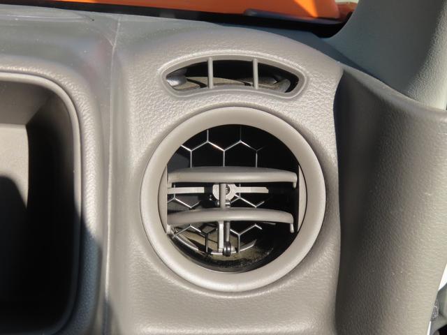 NV100クリッパーバン DX 期間限定販売 移動販売車 キッチンカー ケータリング 3槽シンク 販売窓口2箇所 パラソル 全塗装済み カスタムカー 電源コンセント ユーザー買取車 純正オーディオ(22枚目)