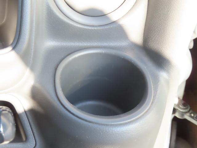 NV100クリッパーバン DX 期間限定販売 移動販売車 キッチンカー ケータリング 3槽シンク 販売窓口2箇所 パラソル 全塗装済み カスタムカー 電源コンセント ユーザー買取車 純正オーディオ(23枚目)