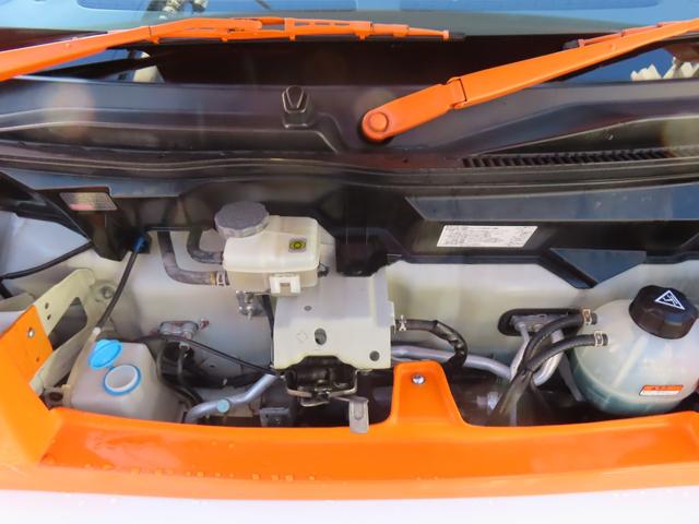 NV100クリッパーバン DX 期間限定販売 移動販売車 キッチンカー ケータリング 3槽シンク 販売窓口2箇所 パラソル 全塗装済み カスタムカー 電源コンセント ユーザー買取車 純正オーディオ(51枚目)