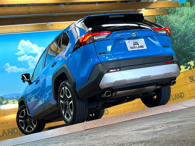 ＲＡＶ４ アドベンチャー　４ＷＤ　純正ＳＤナビ　バックカメラ　衝突被害軽減システム　レーダークルーズ　禁煙車　電動リアゲート　レザーシート　パワーシート　ドラレコ　コーナーセンサー　スマートキー　ＬＥＤヘッド（46枚目）