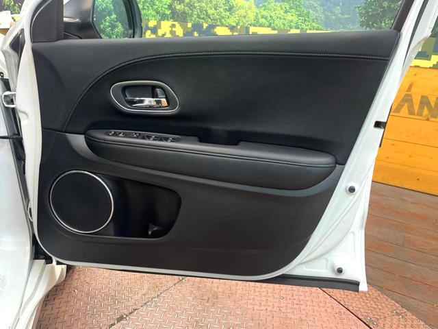 ヴェゼル ハイブリッドＺ・ホンダセンシング　純正ＳＤナビ　バックカメラ　衝突被害軽減システム　レーダークルーズ　禁煙車　レザーシート　ドラレコ　スマートキー　ＬＥＤヘッド　ビルトインＥＴＣ　車線逸脱警報　オートライト　デュアルエアコン（30枚目）