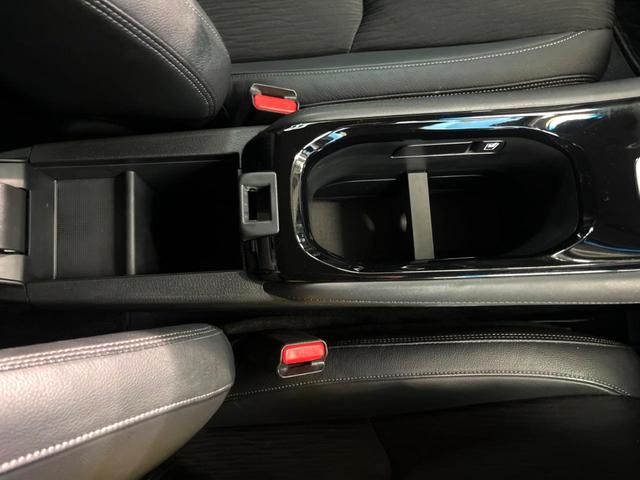 ヴェゼル ハイブリッドＺ・ホンダセンシング　純正ＳＤナビ　バックカメラ　衝突被害軽減システム　レーダークルーズ　禁煙車　レザーシート　ドラレコ　スマートキー　ＬＥＤヘッド　ビルトインＥＴＣ　車線逸脱警報　オートライト　デュアルエアコン（37枚目）