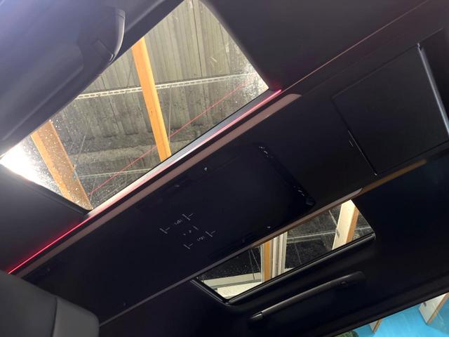 アルファードハイブリッド Z 純正14インチディスプレイオーディオ フリップダウンモニター 全周囲カメラ 左右独立ムーンルーフ ブラインドスポットモニター 両側電動スライド デジタルインナーミラー レーダークルーズ 禁煙車(4枚目)