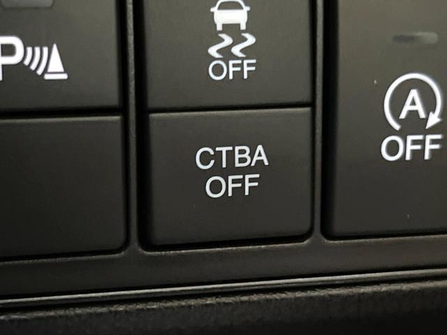 オデッセイ アブソルート 純正ナビ 後席モニター 両側電動スライドドア 衝突軽減ブレーキ クルーズコントロール ハーフレザーシート フルセグ Bluetooth LEDヘッドライト 純正17AW クリアランスソナー 禁煙車(7枚目)