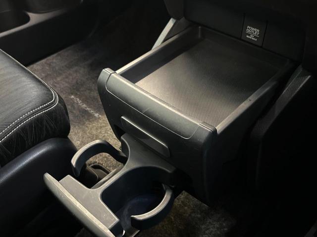 オデッセイ アブソルート 純正ナビ 後席モニター 両側電動スライドドア 衝突軽減ブレーキ クルーズコントロール ハーフレザーシート フルセグ Bluetooth LEDヘッドライト 純正17AW クリアランスソナー 禁煙車(40枚目)