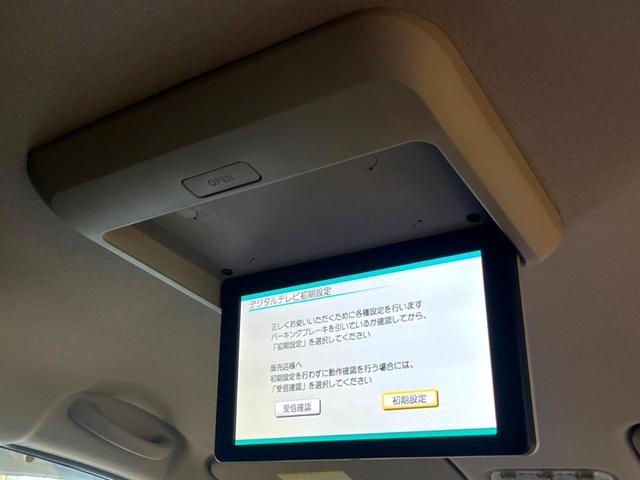 セレナ ハイウェイスターG S-HVアドバンスドセーフティ 純正ナビ フリップダウンモニター アラウンドビューモニター 両側電動スライドドア 衝突軽減ブレーキ LEDヘッドライト フルセグ Bluetooth リアオートエアコン クルーズコントロール 禁煙車(5枚目)