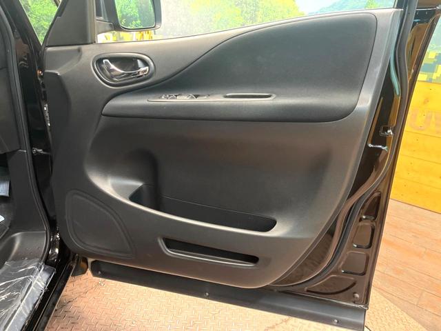 セレナ ハイウェイスターG S-HVアドバンスドセーフティ 純正ナビ フリップダウンモニター アラウンドビューモニター 両側電動スライドドア 衝突軽減ブレーキ LEDヘッドライト フルセグ Bluetooth リアオートエアコン クルーズコントロール 禁煙車(41枚目)