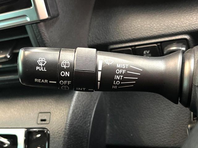 シエンタ ハイブリッド ファンベースG クエロ 純正9型ナビ アラウンドビューモニター 両側パワースライドドア 衝突軽減ブレーキ クルーズコントロール シートヒーター ハーフレザーシート ステアリングヒーター オートマチックハイビーム 禁煙車(26枚目)