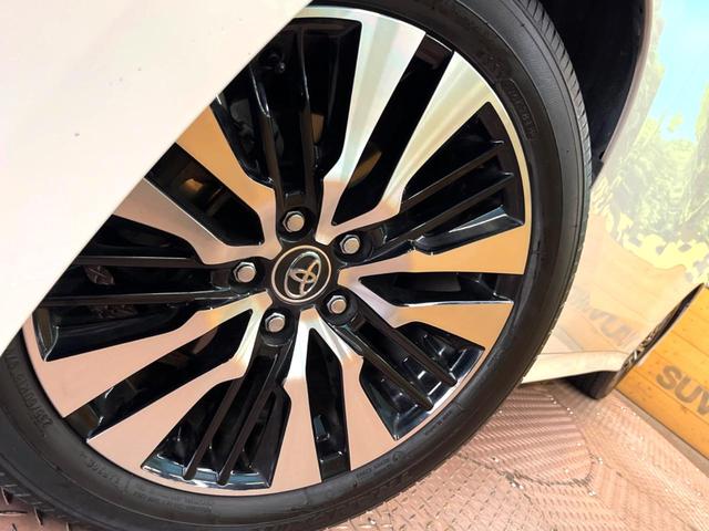 ヴェルファイア 2.5Z Gエディション 純正10型ナビ サンルーフ フリップダウンモニター 両側パワースライドドア 三眼LEDヘッドライト デジタルインナーミラー 黒革シート レーダークルーズコントロール シートベンチレーション 禁煙車(13枚目)