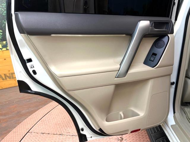 ランドクルーザープラド ＴＸ　Ｌパッケージ　モデリスタエアロ　サンルーフ　メーカナビ　パノラミックビューモニター　レーダークルーズコントロール　ウッドコンビステア　シートベンチレーション　デジタルインナーミラー　ＥＴＣ２．０　ＬＥＤヘッド（34枚目）
