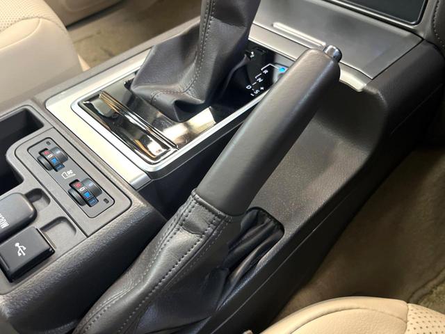 ランドクルーザープラド ＴＸ　Ｌパッケージ　モデリスタエアロ　サンルーフ　メーカナビ　パノラミックビューモニター　レーダークルーズコントロール　ウッドコンビステア　シートベンチレーション　デジタルインナーミラー　ＥＴＣ２．０　ＬＥＤヘッド（61枚目）
