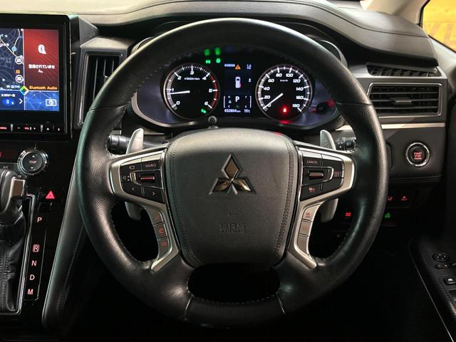 デリカD:5 P 4WD 純正ナビ マルチアラウンドモニター フリップダウンモニター レーダークルーズコントロール シートヒーター オートブレーキホールド ステアリングヒーター パワーバックドア パドルシフト ETC(12枚目)