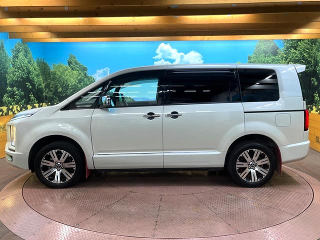 デリカD:5 P 4WD 純正ナビ マルチアラウンドモニター フリップダウンモニター レーダークルーズコントロール シートヒーター オートブレーキホールド ステアリングヒーター パワーバックドア パドルシフト ETC(27枚目)